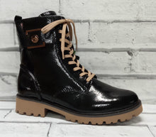 Load image into Gallery viewer, REMONTE - D8663-00 - LACE UP/ZIP ANKLE BOOT - BLACK PATENT
