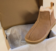 Load image into Gallery viewer, SHOESTRING - RANGER Sheepskin BOOT SLIPPERS - TAN (NEW IN)