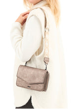 Load image into Gallery viewer, RIEKER - H1125-90 - CROSS BODY BAG - Metallic Platinum