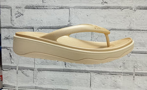 FitFlop - RELIEF RECOVERY - Toe-Thong Sandals - Gold