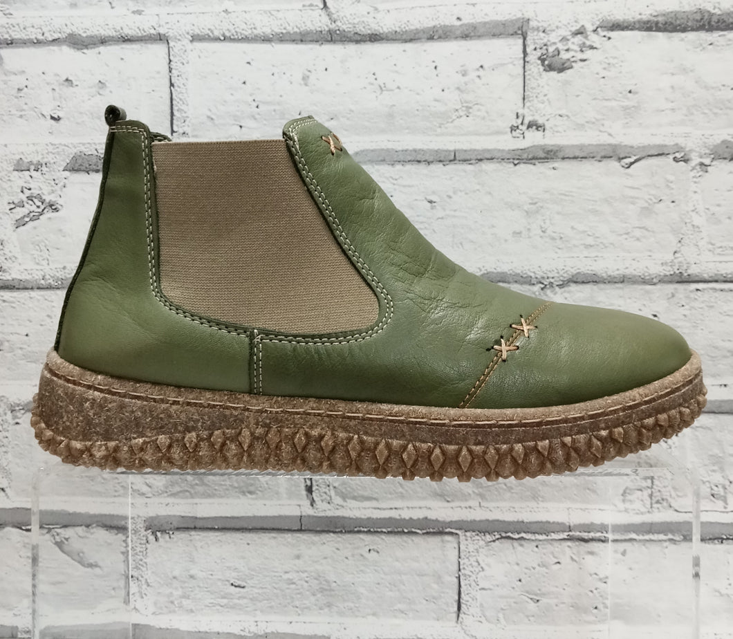 PORTO - PULL ON CHELSEA BOOT - Green