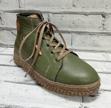 Load image into Gallery viewer, LYON - ZIP/LACE BOOT - GREEN