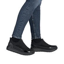 Load image into Gallery viewer, REMONTE - D2V01-04 - WEDGE ZIP SHOE - Black