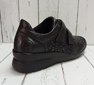RIEKER - L4868-00 - WEDGE STRAP SHOE - Black