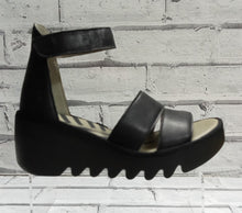 Load image into Gallery viewer, FLY London - BONO290FLY - P501290007 - SANDAL  - Black