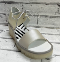 Load image into Gallery viewer, FLY London - BILU465FLY - P501465001 - SANDAL  - Silver/Off White