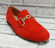 Load image into Gallery viewer, GABOR - 45.211.13 (Jangle) - LOAFER SHOE - Pumpkin