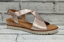 Load image into Gallery viewer, GABOR (Rich) - 42.751.82 - STRAPPY WEDGE SANDAL - Metallic