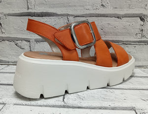 RIEKER - W1550-38 - WEDGE SANDAL - Orange