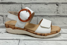 Load image into Gallery viewer, REMONTE - R6853-80 - STRAP SANDAL - White