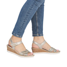 Load image into Gallery viewer, REMONTE - R6266-90 - WEDGE SANDAL - Beige/Gold