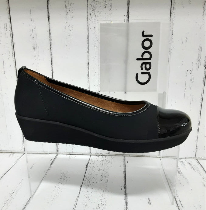 GABOR - 56.471.87 - WEDGE BALLET SHOE - Leather/Patent - Schwarz (Black)