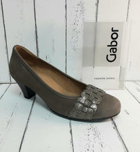 Load image into Gallery viewer, GABOR - 35.480.33 - COURT SHOE - Fumo/Fango (Beige)
