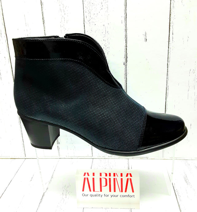 ALPINA - C99G - SABINE  7F90-8 - Nubuck/Patent Leather - ZIP BOOT - Ocean (Navy)