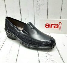 Load image into Gallery viewer, ARA - 12-61114 12G - Leather/Crocodile Patent SLIP ON SHOE - Navy