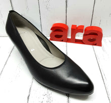 Load image into Gallery viewer, ARA - 12-41401 01G - LEATHER COURT SHOE - Black