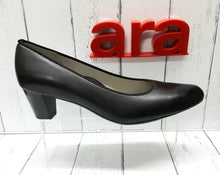 Load image into Gallery viewer, ARA - 12-41401 01G - LEATHER COURT SHOE - Black