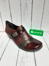 Load image into Gallery viewer, REMONTE - D7333-35 - SHOE/BOOT - Leather - Red combination