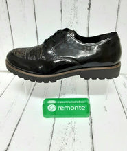 Load image into Gallery viewer, REMONTE - D0103-06 - LACE UP PATENT SHOE - Black