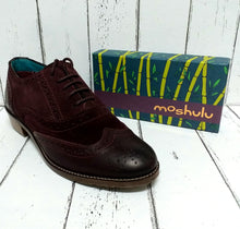 Load image into Gallery viewer, MOSHULU - 120573 - OTTAWA - BROGUE SHOE - Purple