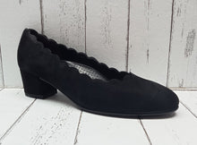 Load image into Gallery viewer, GABOR - GIGI - 92.221.47 - COURT SHOE - Black