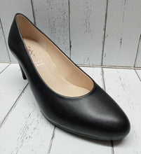 Load image into Gallery viewer, GABOR - 91.410.27 - (Edina) COURT SHOE - Black
