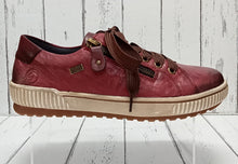 Load image into Gallery viewer, REMONTE - D0700-35 - Leather - ZIP/LACE WATERPROOF SHOE - Burgundy