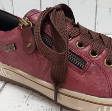 Load image into Gallery viewer, REMONTE - D0700-35 - Leather - ZIP/LACE WATERPROOF SHOE - Burgundy