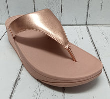 Load image into Gallery viewer, FitFlop - LULU - 188-323 - WEDGE TOE POST MULE - Rose Gold
