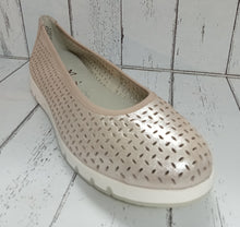 Load image into Gallery viewer, CAPRICE - 9-22551-20 354 - BALLET/PUMP SHOE - TAUPE SUEDE METALLIC