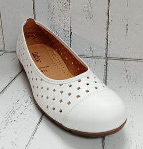 GABOR - RUFFLE - 24.169.21 - BALLET PUMP - Leather - White