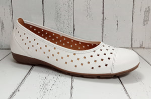 GABOR - RUFFLE - 24.169.21 - BALLET PUMP - Leather - White